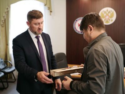 Дрон птица активная