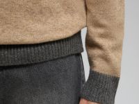 Джемпер полуприлегающего силуэта