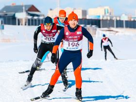 Звезды Олимпийских игр пробежали лыжный марафон с якутянами