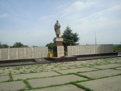 Братская могила воинов, погибших в годы Великой Отечественной войны