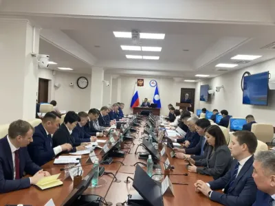 Заседание по противодействию коррупции провел Айсен Николаев