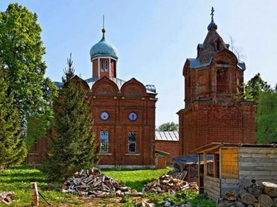 Церковь Покрова Пресвятой Богородицы с колокольней