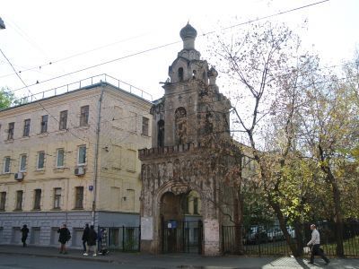 Колокольня храма во имя св. вмц. Екатерины Николо-Рогожской старообрядческой общины в доме И.И.Карасева, 1915 г., арх. Н.Н.Благовещенский