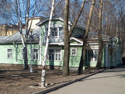 Выставочный зал Республиканского Центра национальных культур