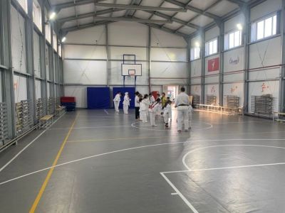 Три школьных спортзала построят по федеральной программе до конца 2024 года в Якутии