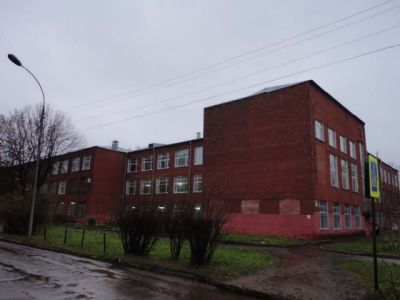 Здание Автомашиностроительного техникума (автомеханического техникума)