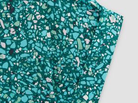 Блузка с коротким рукавом и отложным воротником