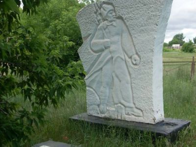 Могила партизана Д.Н. Чирченко (обелиск)