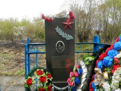 Могила мл. сержанта Коваля П.К.