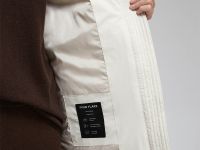 Пуховик с натуральным пухом и меховым воротником