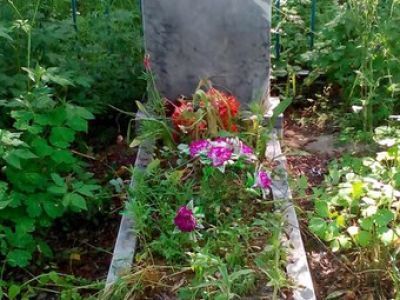 Братская могила советских воинов, погибших в 1943 г. в бою с немецко-фашистскими захватчиками