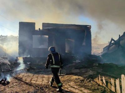 Крупный пожар произошел в селе Асыма Горного района