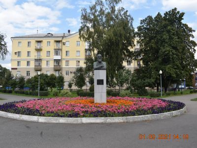 Бюст В.П.Обнорского - члена Северного Союза русских рабочих