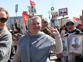Фото. В Якутске акция «Бессмертный полк» собрала более 50 тысяч человек