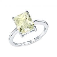 Серебряное кольцо с фианитом