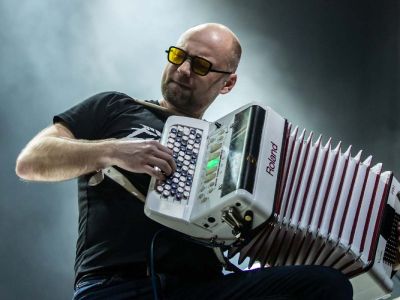 Французские шлягеры с Катрин Лорио, Сергеем Петровым и ансамблем Chanson Defile