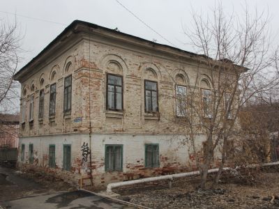 Дом монастырского подворья Верх-Теченского монастыря