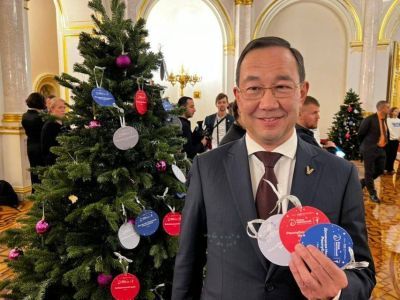 Глава Якутии Айсен Николаев принял участие во всероссийской акции «Ёлка желаний» в Кремле