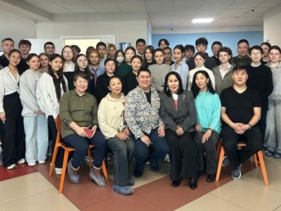 Преподаватели СВФУ провели интенсив по подготовке к ЕГЭ в Томпонском районе