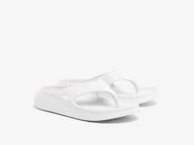 Женские пантолеты Lacoste MEDUZ FLIP-FLOP 1261 CFA