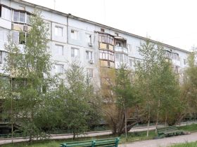 Вячеслав Емельянов проверил капремонт домов в Якутске