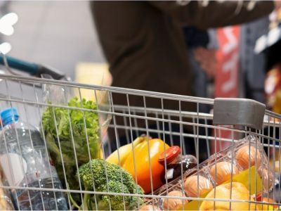 Антикризисные программы льготного кредитования бизнеса от АЭБ помогли сдержать рост цен в Якутии