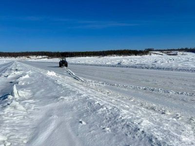 На двух ледовых переправах в Намском районе снизили грузоподъемность