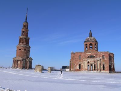 Церковь Троицы с колокольней
