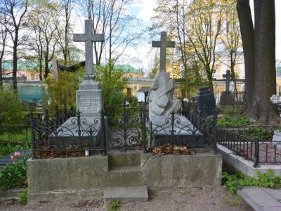 Могила Кокшарова Н.И. (1818-1893), минералога