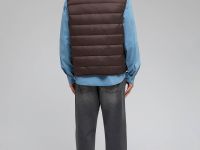 Стеганый пуховый жилет
