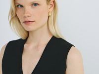 Вязаный жилет на пуговицах, Черный