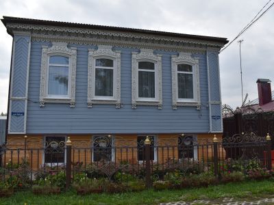 Деревянный одноэтажный жилой дом