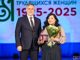 Матерям Якутии вручили госнаграды с денежным вознаграждением