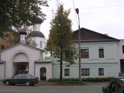 Здание мастерских Вознесенского монастыря