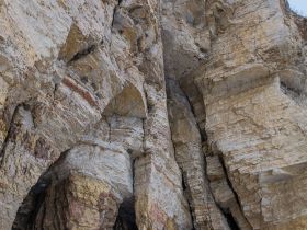 Пещеры и наскальные рисунки реки Лена и речки Большое Кэтэмэ