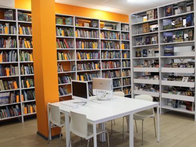 Отдел художественной литературы Красноярской молодежной библиотеки