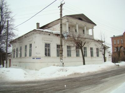 Дом каменный (бывший купеческий)