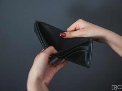 Жительница Якутска подозревается в краже кошелька с крупной суммой денег