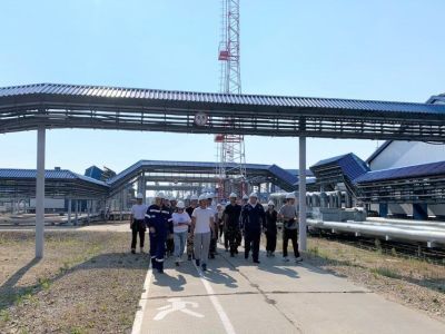 ООО «Транснефть — Восток» организовало экскурсию на нефтеперекачивающую станцию для студентов