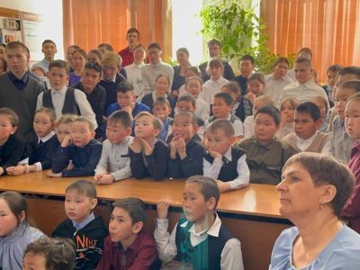 Эвенские школьники получили привет от настоящего космонавта