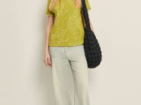 Поло приталенного силуэта с цветочным принтом