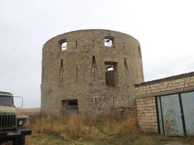 Круглая сторожевая башня