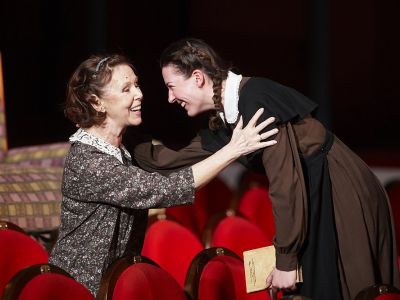 Билеты на Московский хор (Театр им. Вл. Маяковского. Основная и Малая сцены) / Театр | Афиша | ИнфоТаймс