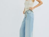 Джинсы с ремнём-цепочкой, Голубой