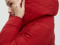 Утепленное полупальто с капюшоном