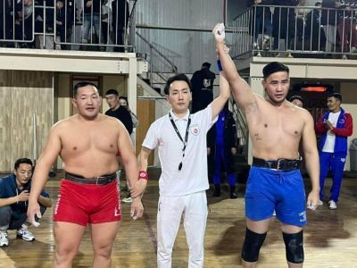 Более 160 спортсменов собрал турнир по мас-рестлингу в Монголии