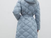 Стеганое пуховое пальто с поясом