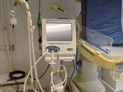 В больницы Якутии поступили новые аппараты ИВЛ