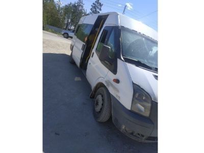 В Якутии водитель микроавтобуса перевозил детей на неисправном транспорте