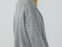 Джемпер с шарфом, Серый